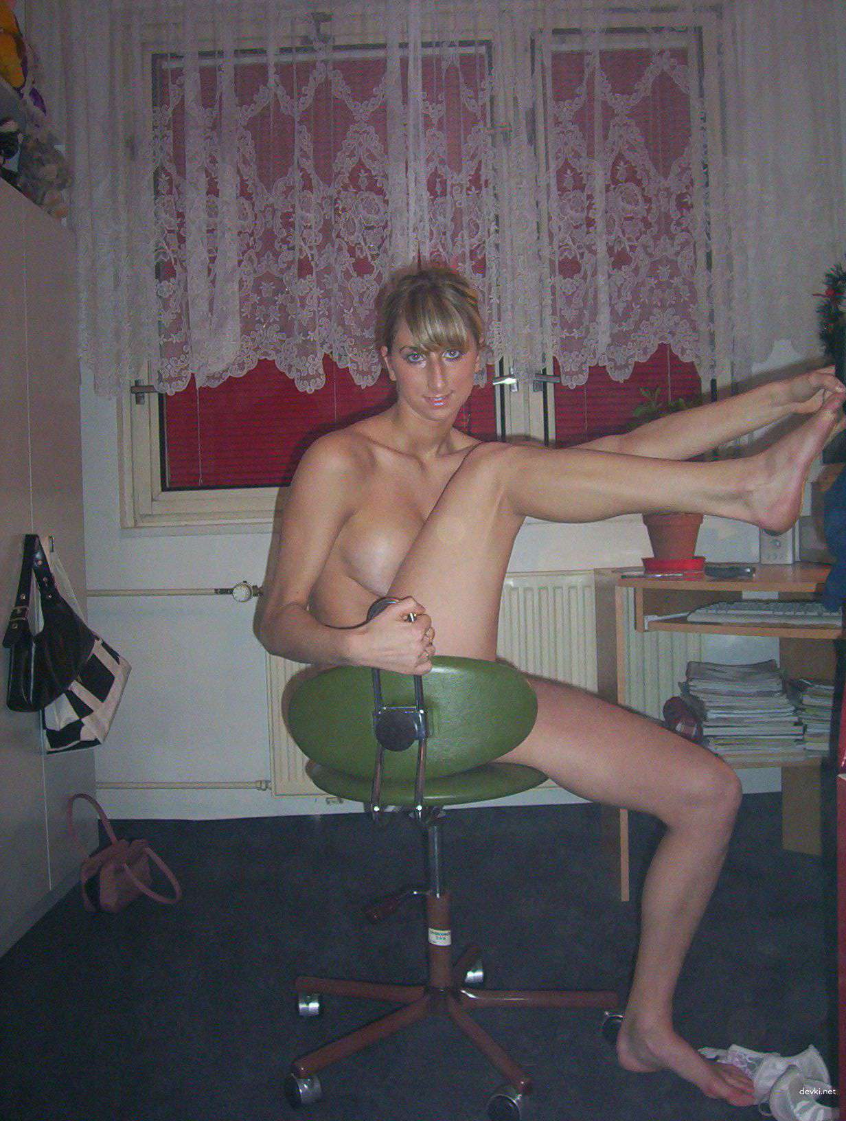 Explicit Amateur Erotic Photo Session with Girlfriends