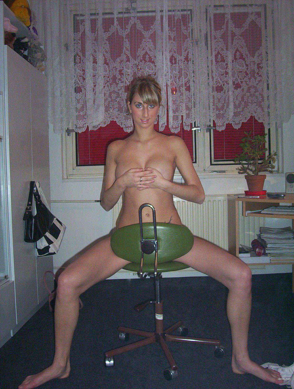 Explicit Amateur Erotic Photo Session with Girlfriends
