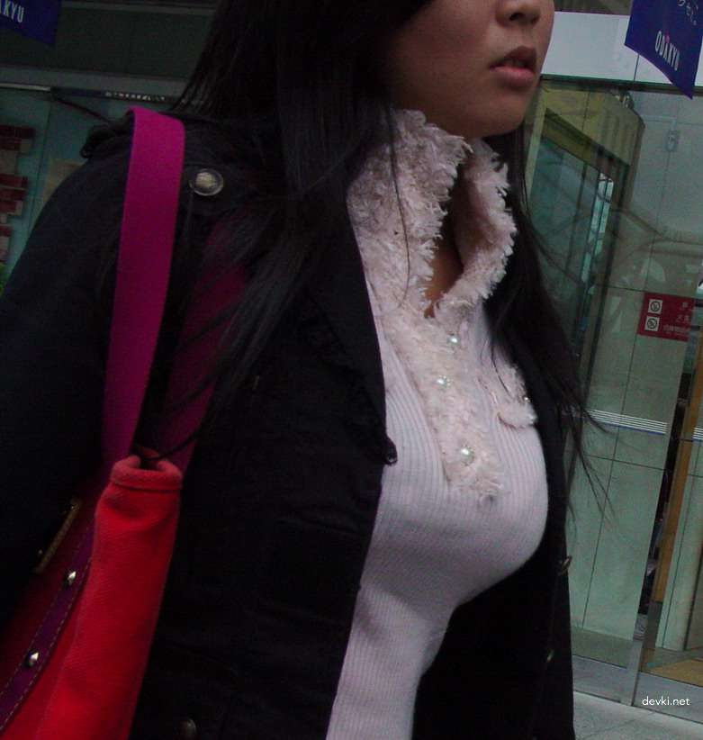 Explicit Asian Babes: Uncensored Nude Photos for Your Pleasure
