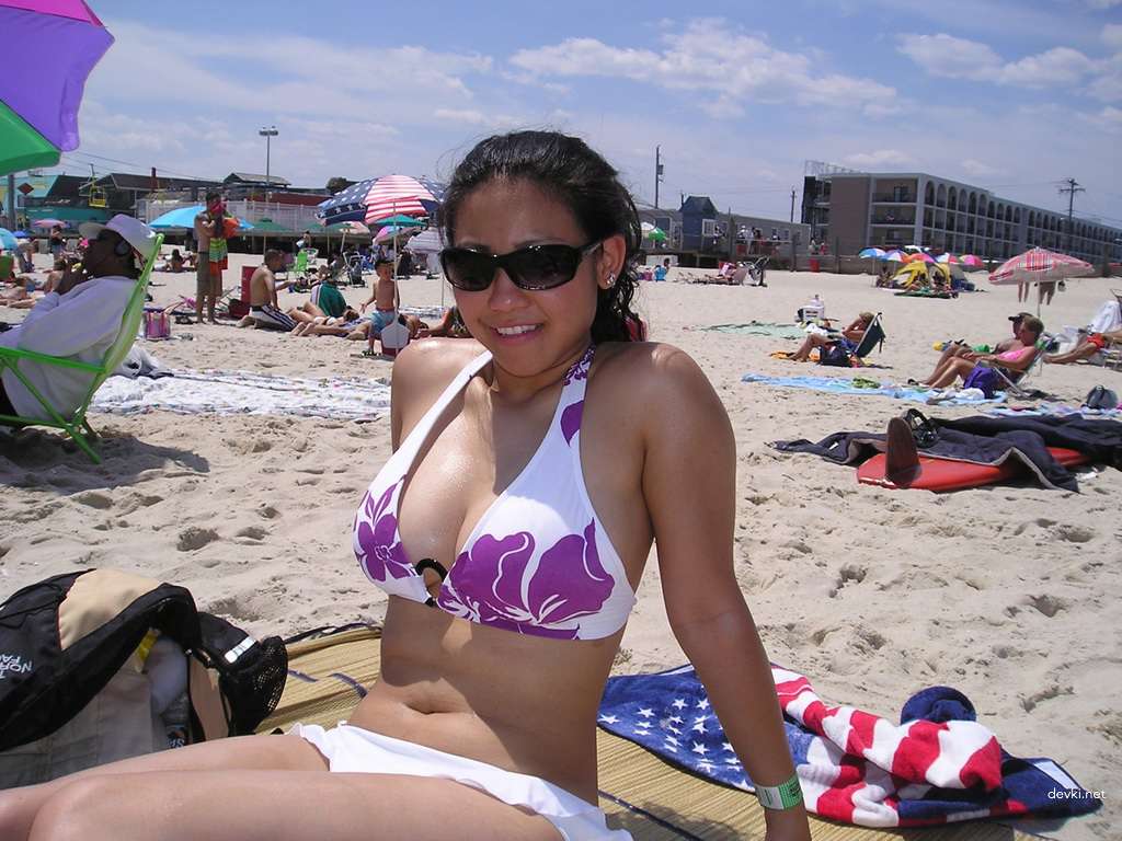 Explicit Asian Babes: Uncensored Nude Photos for Your Pleasure