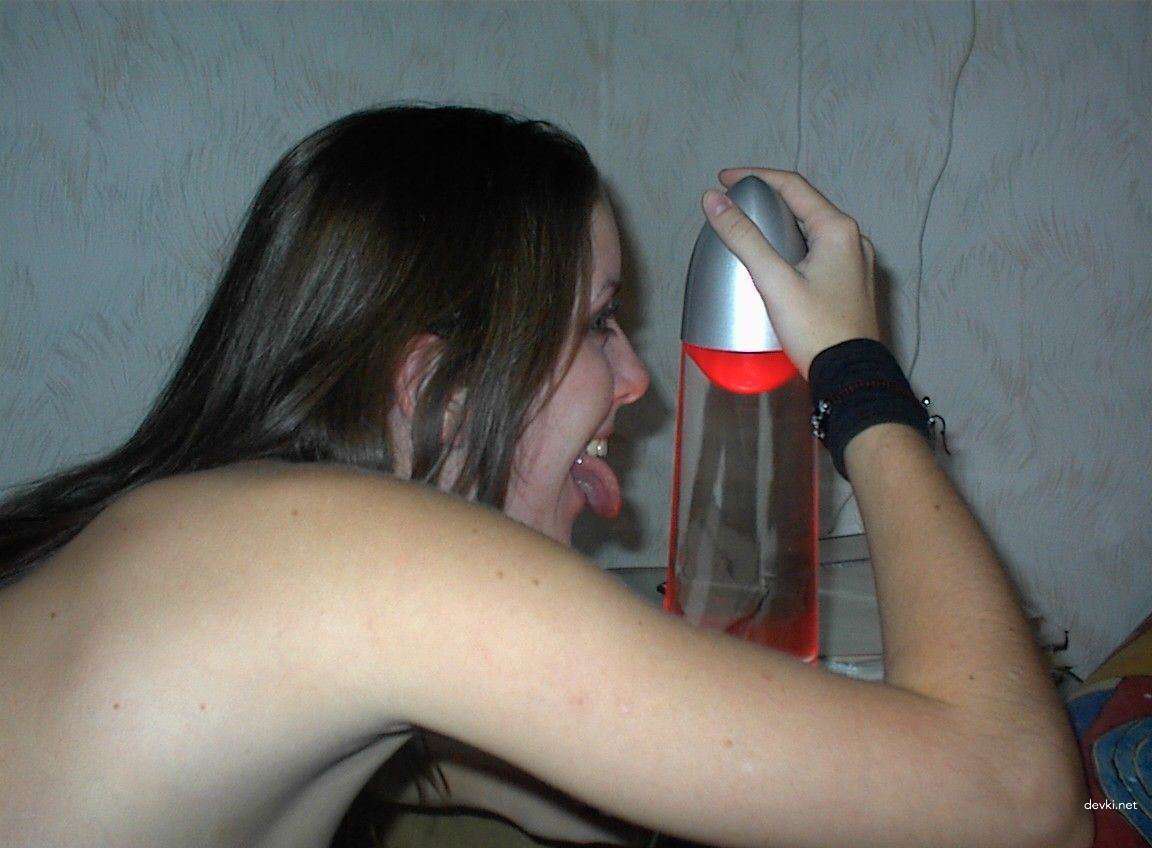 Explicit Personal Photos of Slim Brunette - Amateur Nudes and Selfies