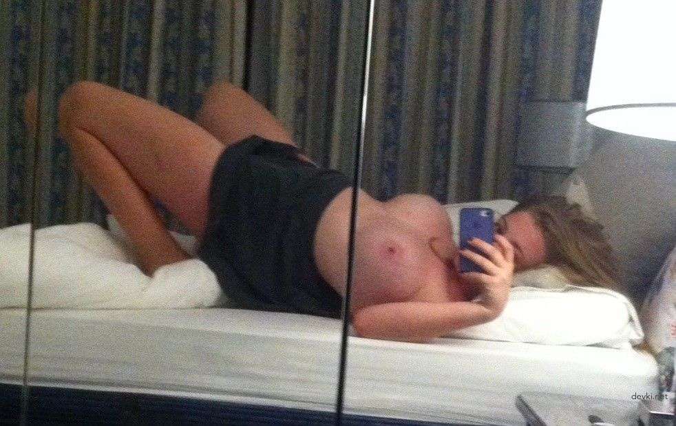 Hot Amateur Babe with Nice Tits - Explicit Amateur Photo