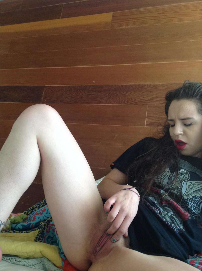 Explicit Private Erotica: Diverse Babes in Amateur Photos