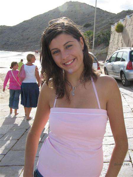 Seductive Brunette's Steamy Amateur Erotic Photoshoot