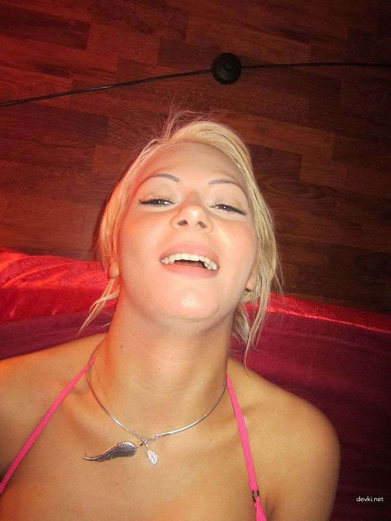 Hot Blonde Bombshell in Explicit Porn Photo Shoot