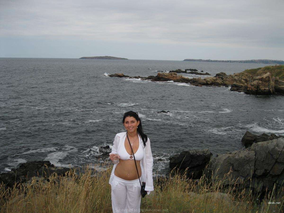 Hot Amateur Vacation Photo with Girlfriend - Explicit Couple Fun!