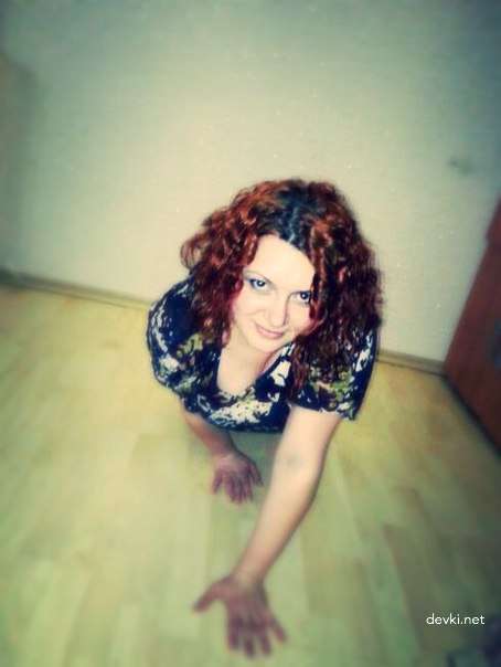 Fiery Slut Amateur Photo: Redhead Seductress Gets Naughty