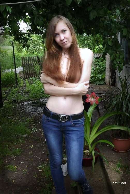 Naked Redhead Woman - Explicit Amateur Nude Photo