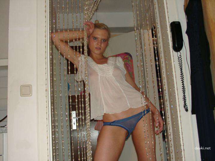 Private Explicit Photo of Cute Girl: Amateur XXX Picture - Uncensored!