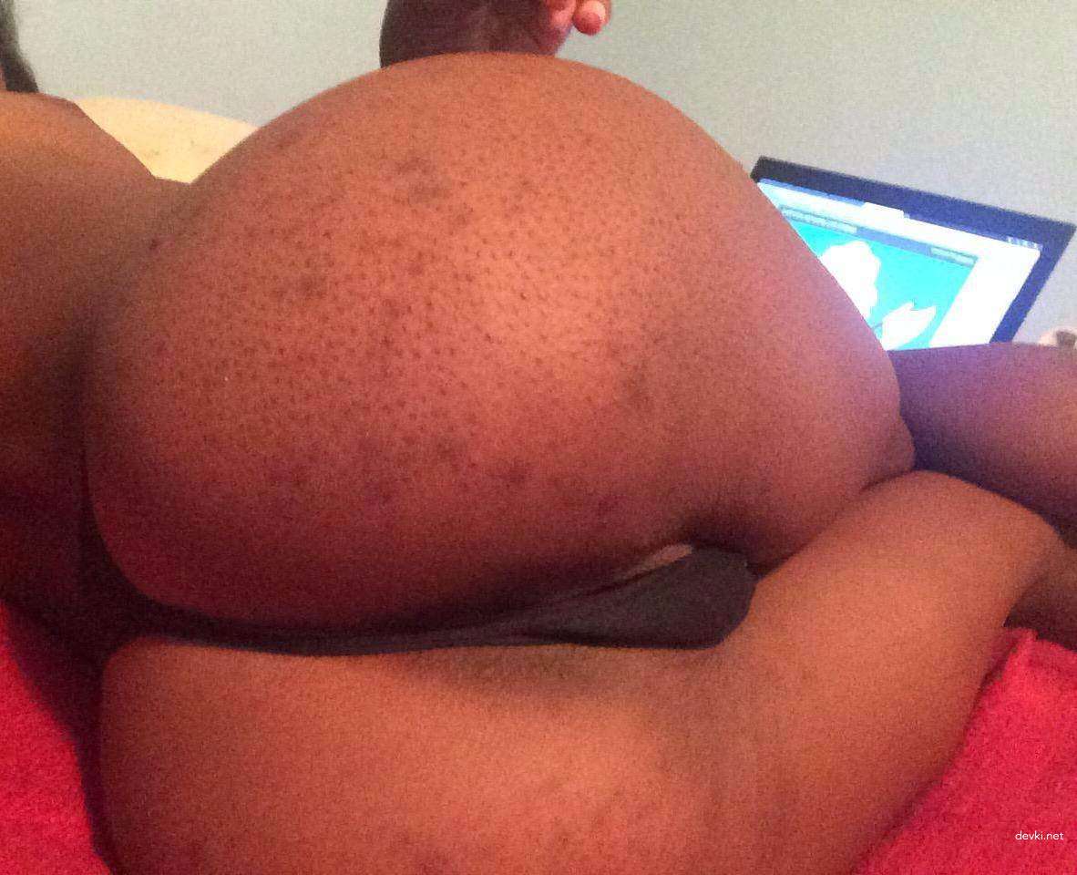 Private Mulatto Girl's Explicit Photos: Intense Interracial XXX Fun!