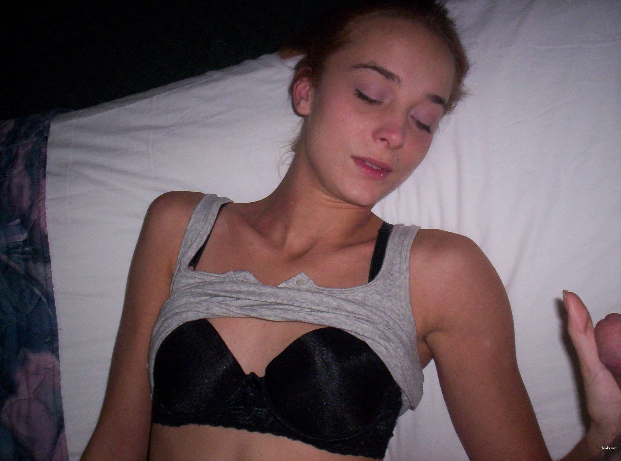 Unshaven Pussy Amateur Photo - Explicit Close-Up Shots for Adults
