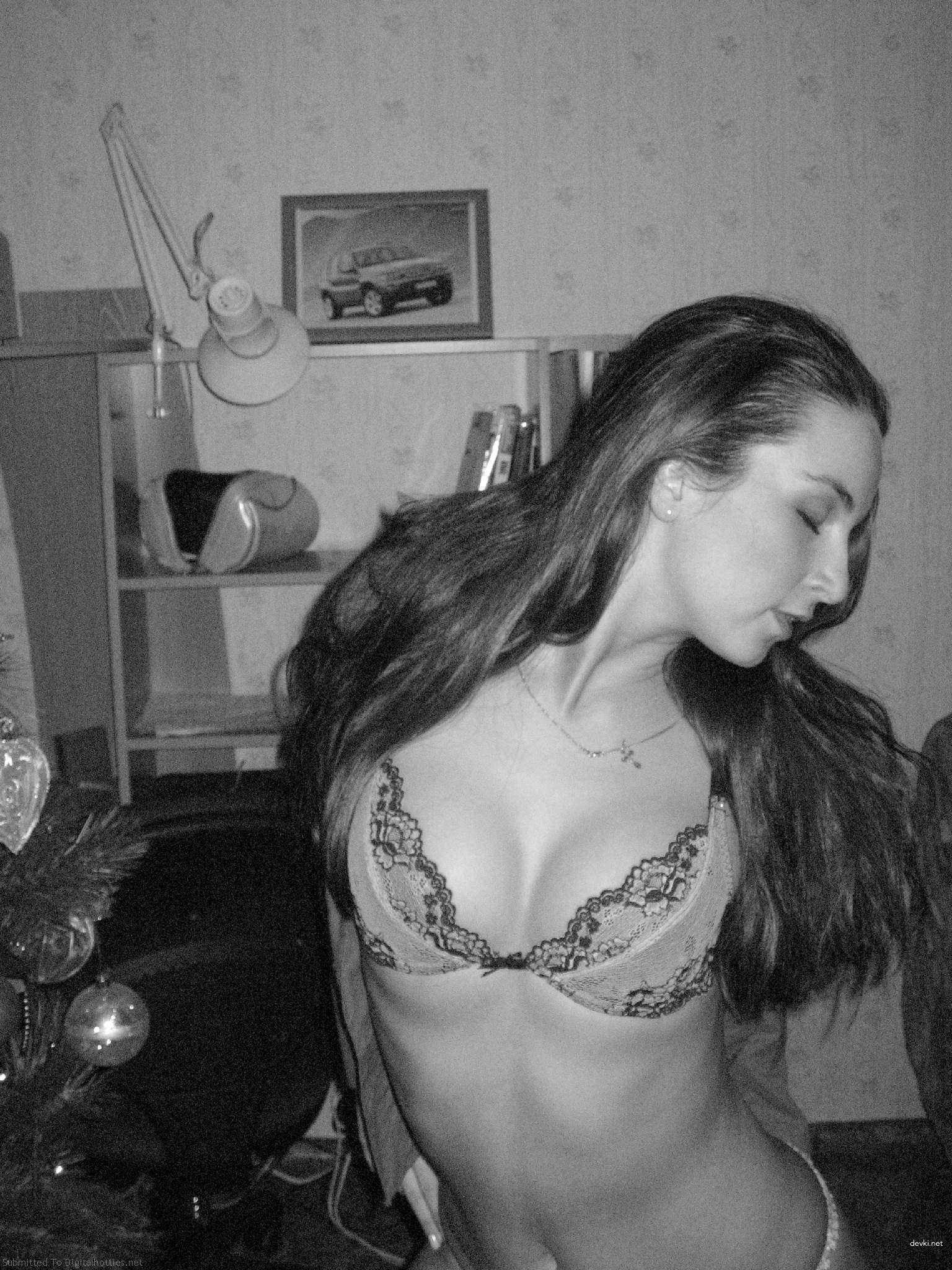 Sensual Blowjob from Gorgeous Girl - Explicit Oral Sex Photo