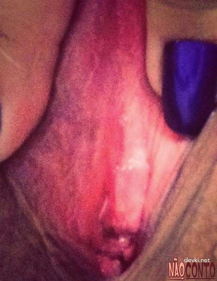 Seductive Selfies: Hot Lady's Erotic Amateur Photos