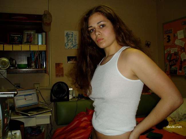 Naked in Dorm: Explicit Amateur Photo of Nude College Girl Caught in Dormitory