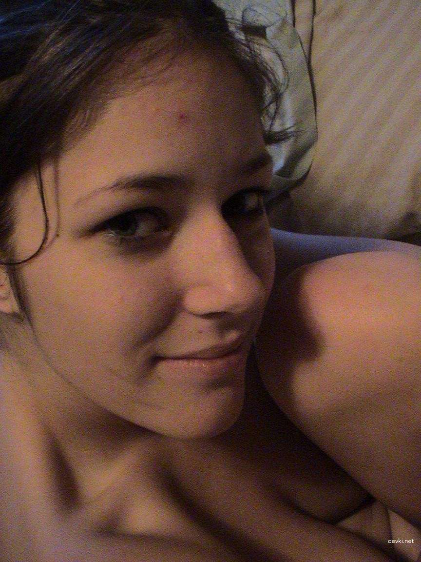 Explicit Young Pussy Amateur Photo - XXX Teen Pussy Close-Up