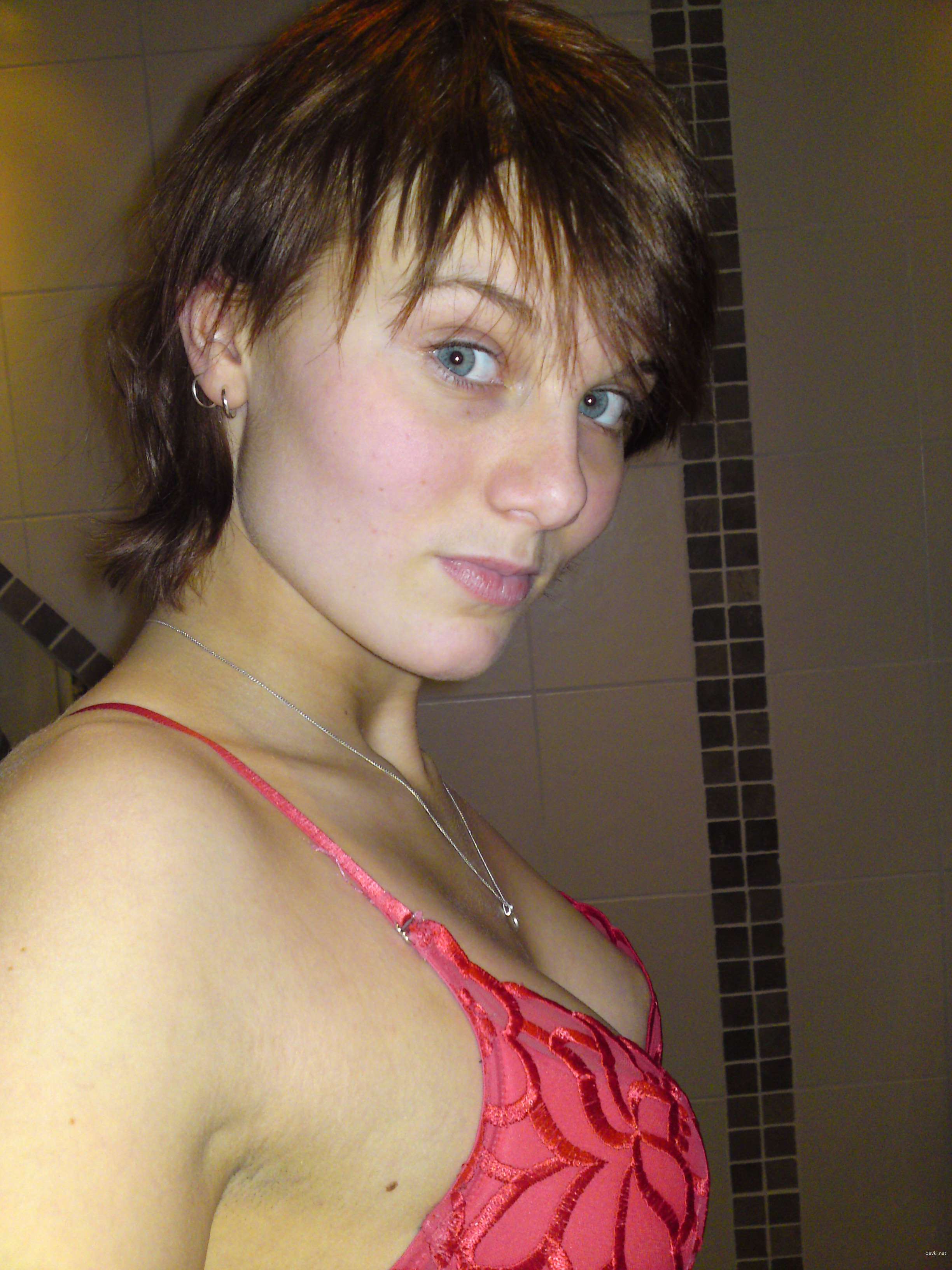 Explicit Nude Amateur Collection: Private Photo of Naked Girl