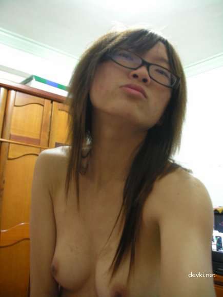 Explicit Asian Nude Amateur Photos: Uncensored Asian Girls Exposed