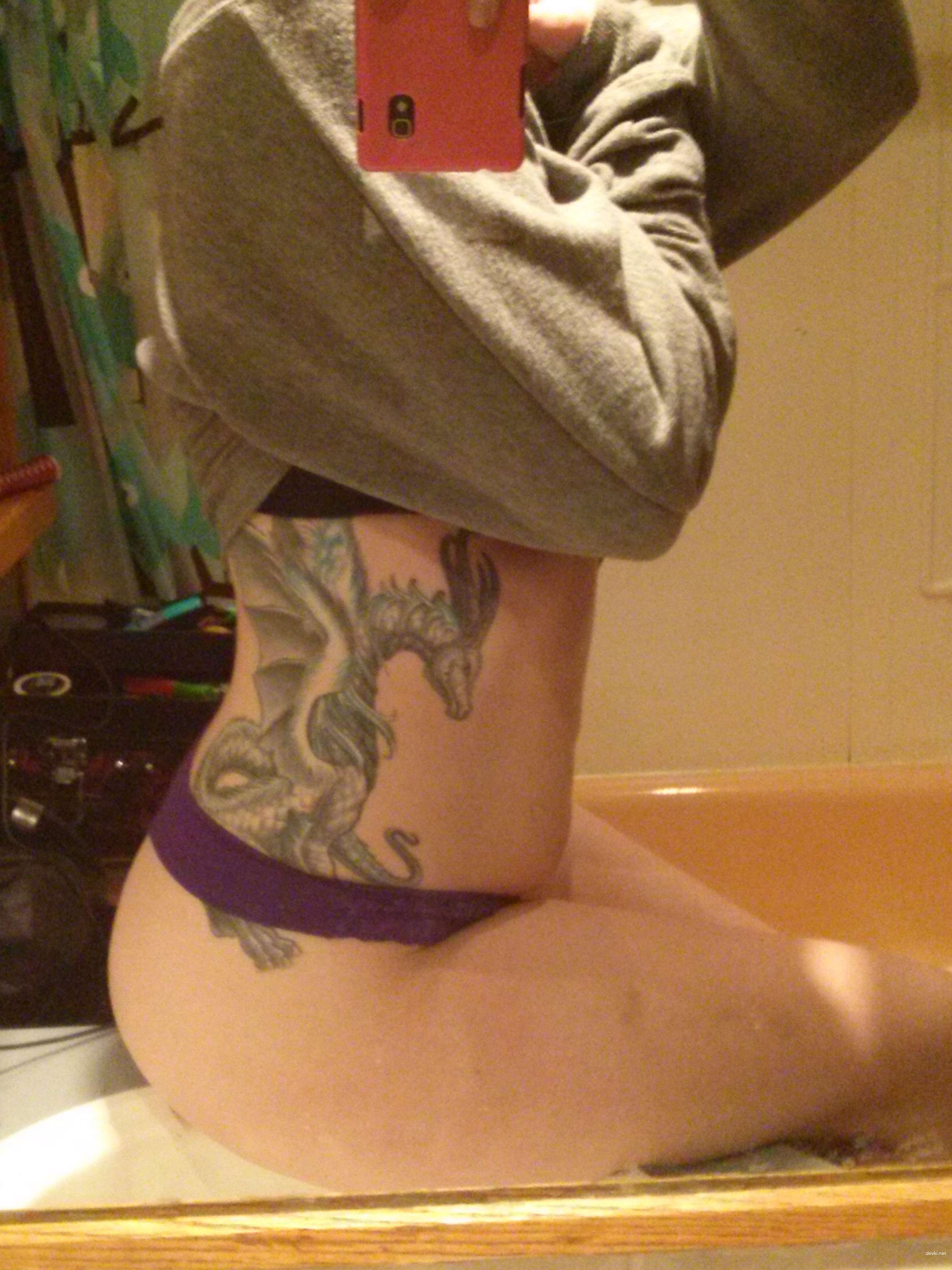 Explicit Amateur Selfies of Young Girlfriend: Private and Intimate Photos