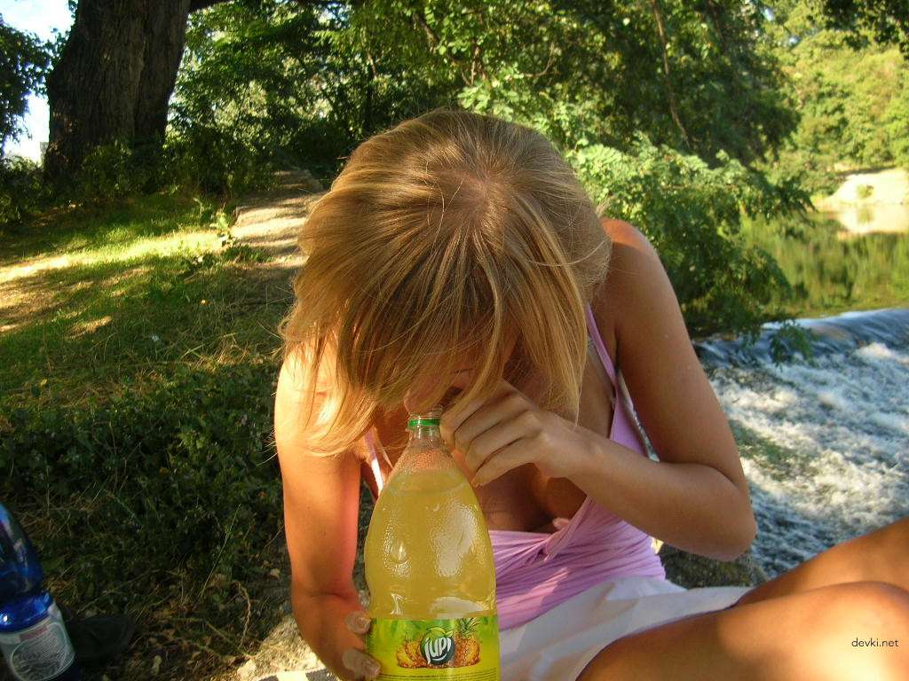 Attractive Woman with Great Figure: Explicit Amateur Photo