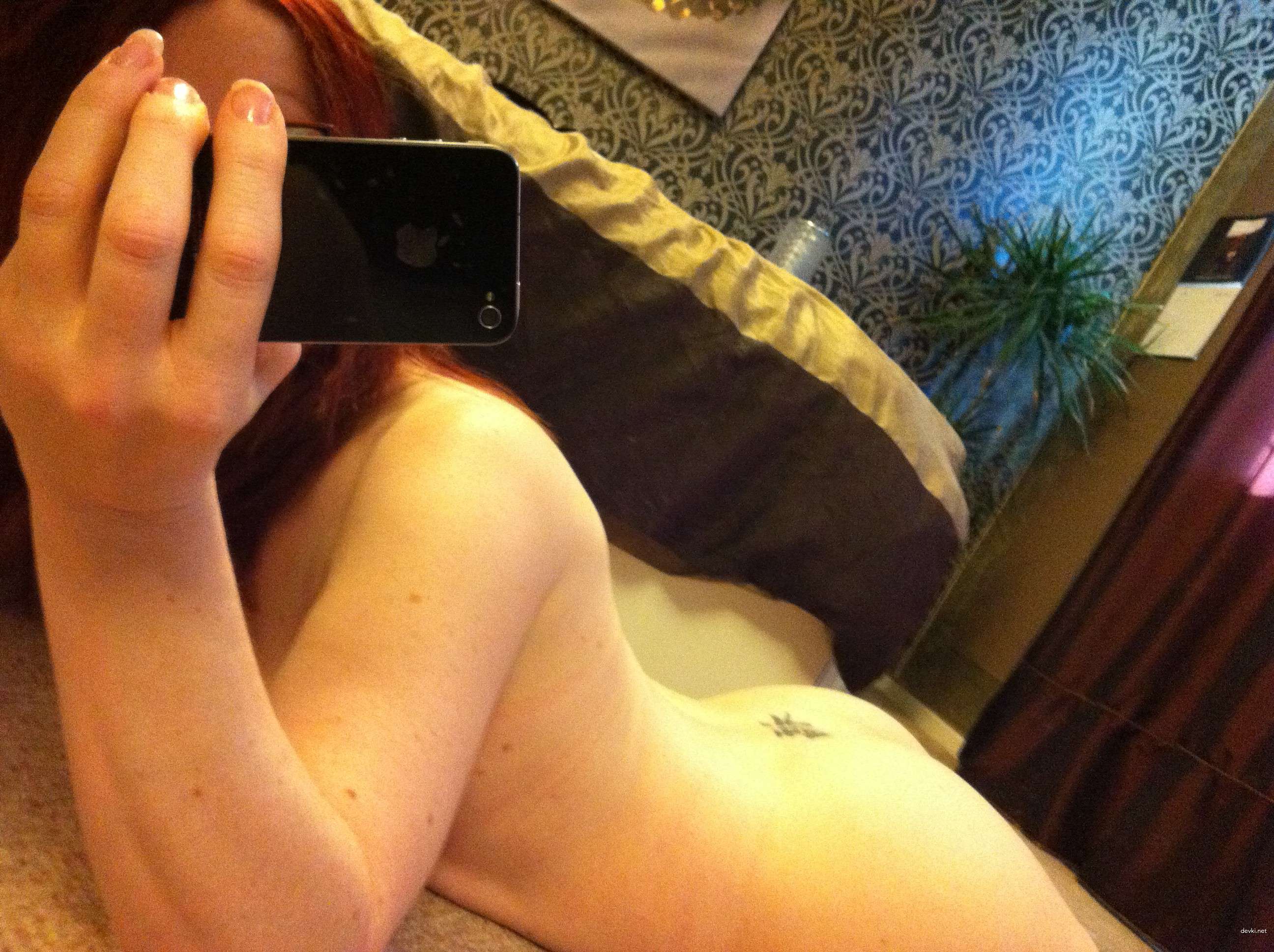 Explicit Amateur Redhead Woman Taking Nude Selfies