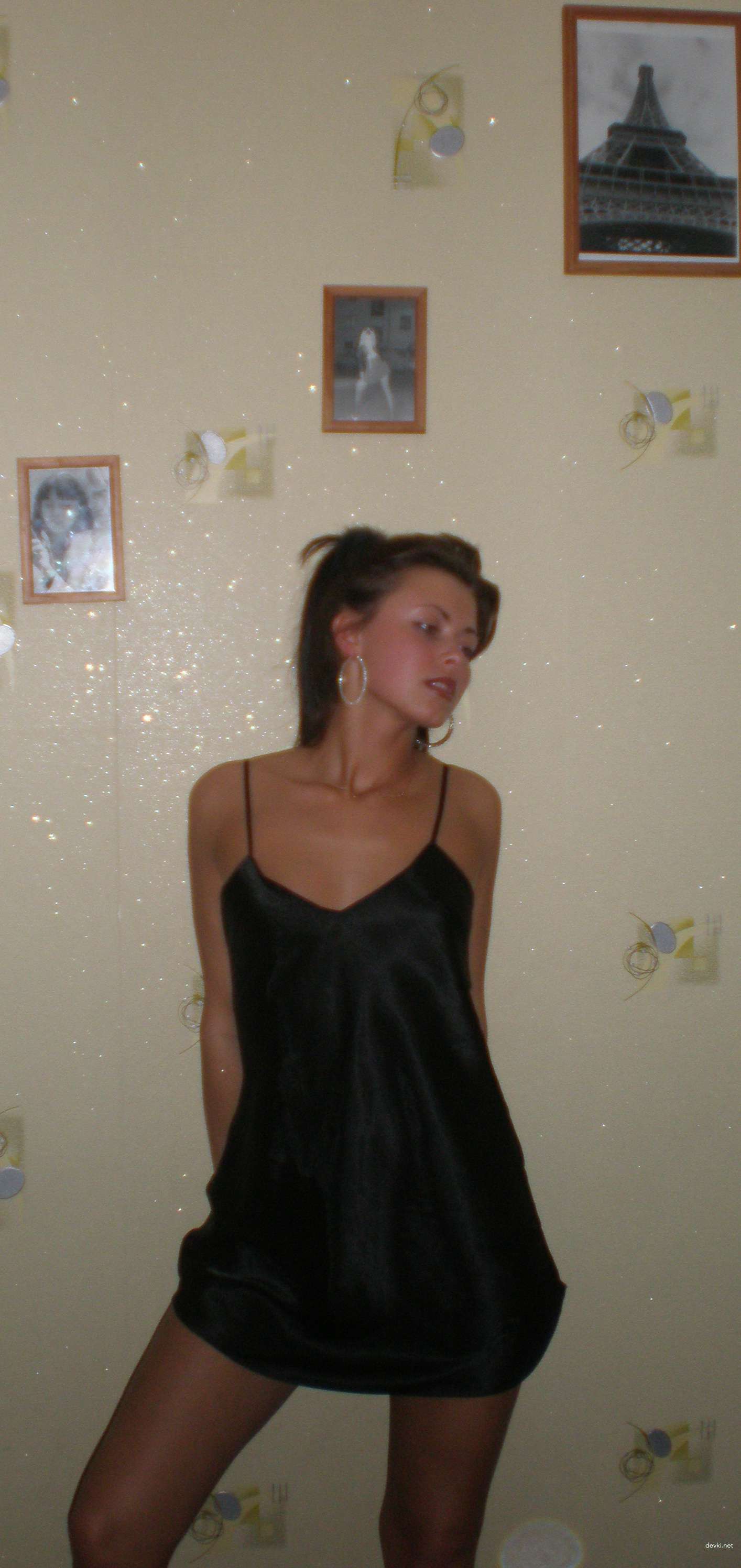 Amateur Girlfriend with Stunning Booty Exposed