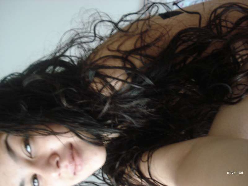 Explicit Amateur Photo: Naked Curly-Haired Mulatto Girl Exposed