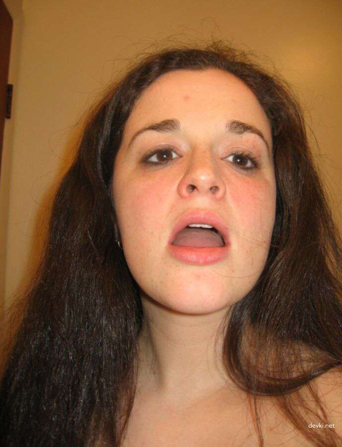 Private Young Slut Porn Photos: Explicit Teen Whore Shows It All