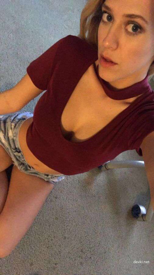 Private Girl's Amateur Nude Photo - Explicit and Uncensored Shot