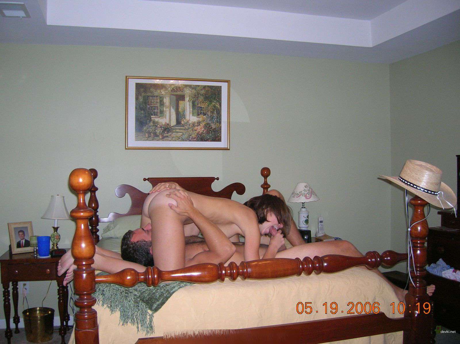 Hot Wife Poses and Fucks - Explicit Amateur Sex Photos