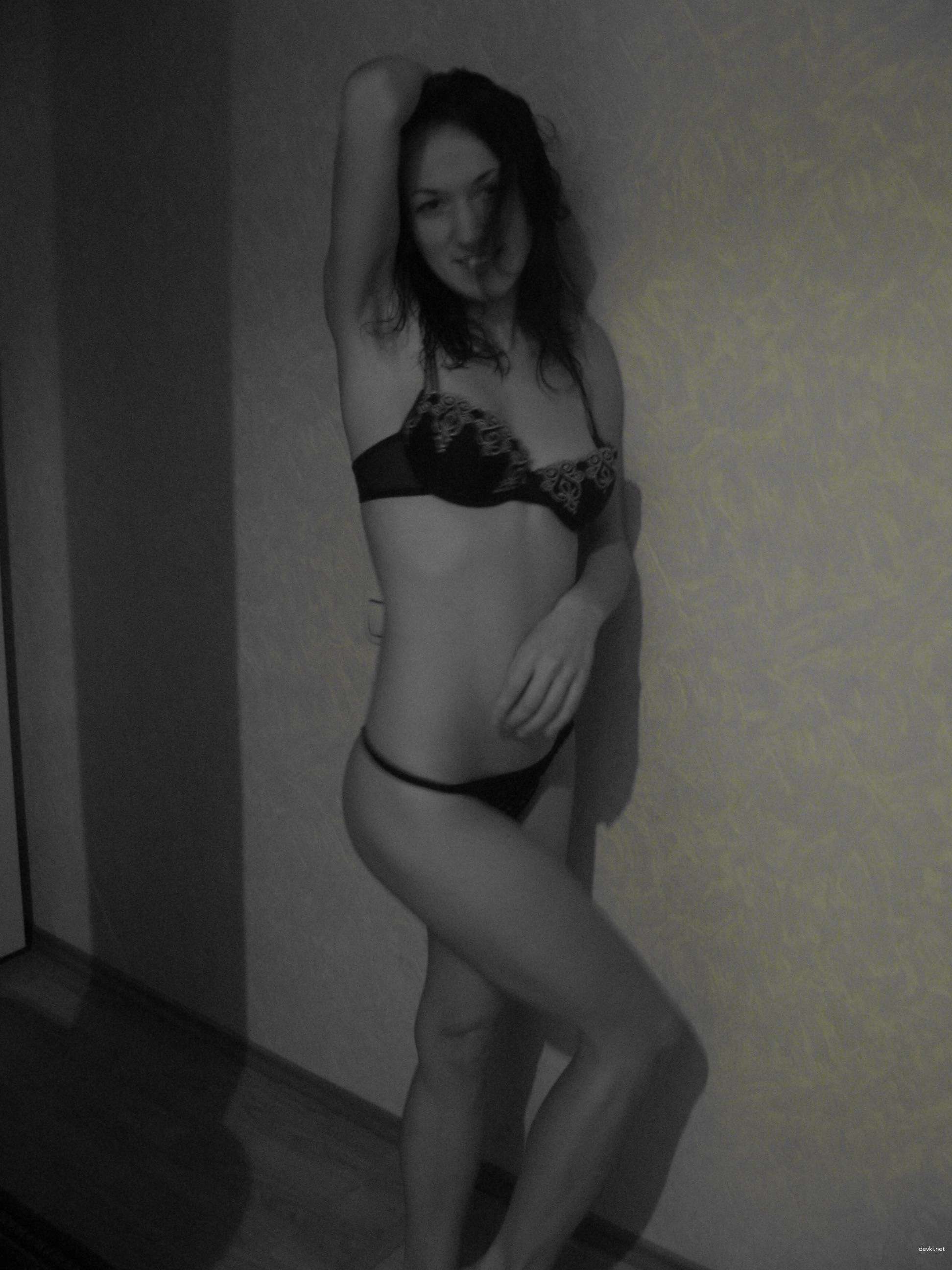Skinny Girl's Homemade Porn - Explicit Amateur Sex Tape