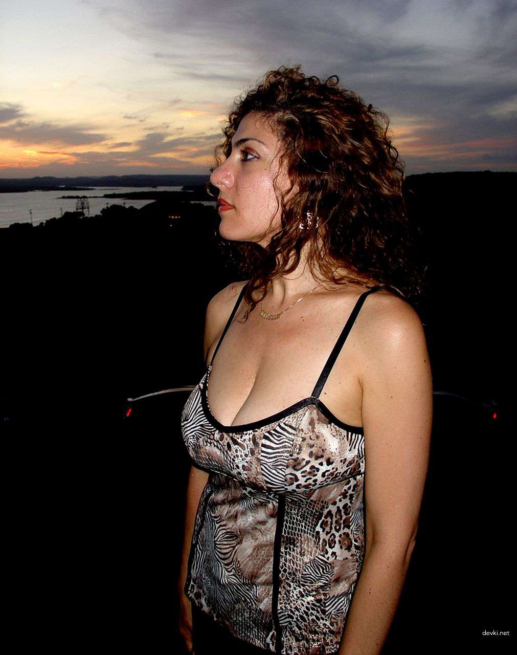 Explicit Nude Girl Poses on Vacation - Amateur Photo