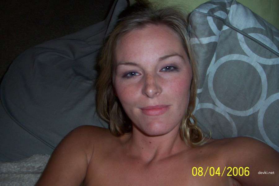 Hot Amateur Babe Gets Fucked on Camera - Hardcore XXX Action