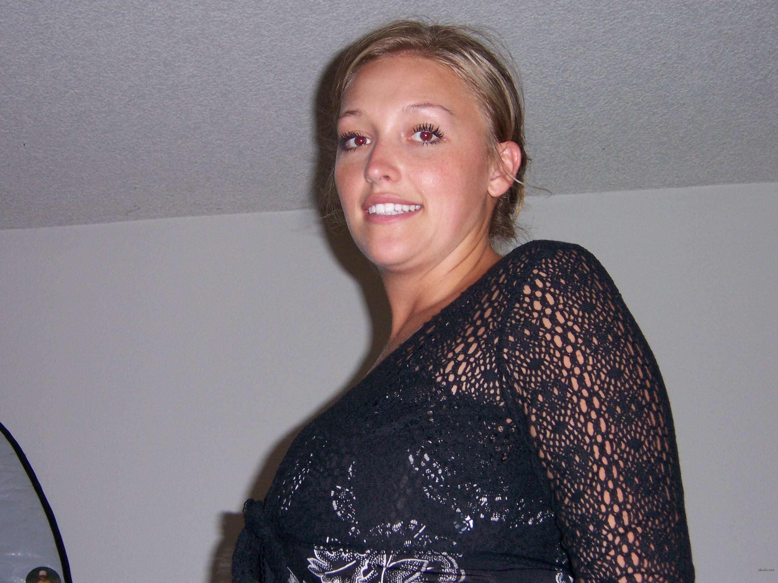 Curvy Homemade Porn Archive - Busty Bombshell's Explicit XXX Collection