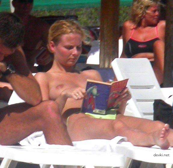 Private Nude Beach Photos: Amateur Nudists Sunbathing Explicitly