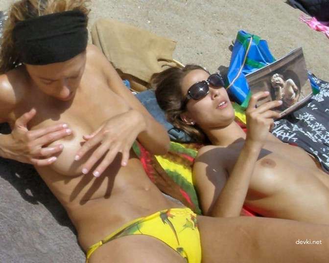 Private Nude Beach Photos: Amateur Nudists Sunbathing Explicitly