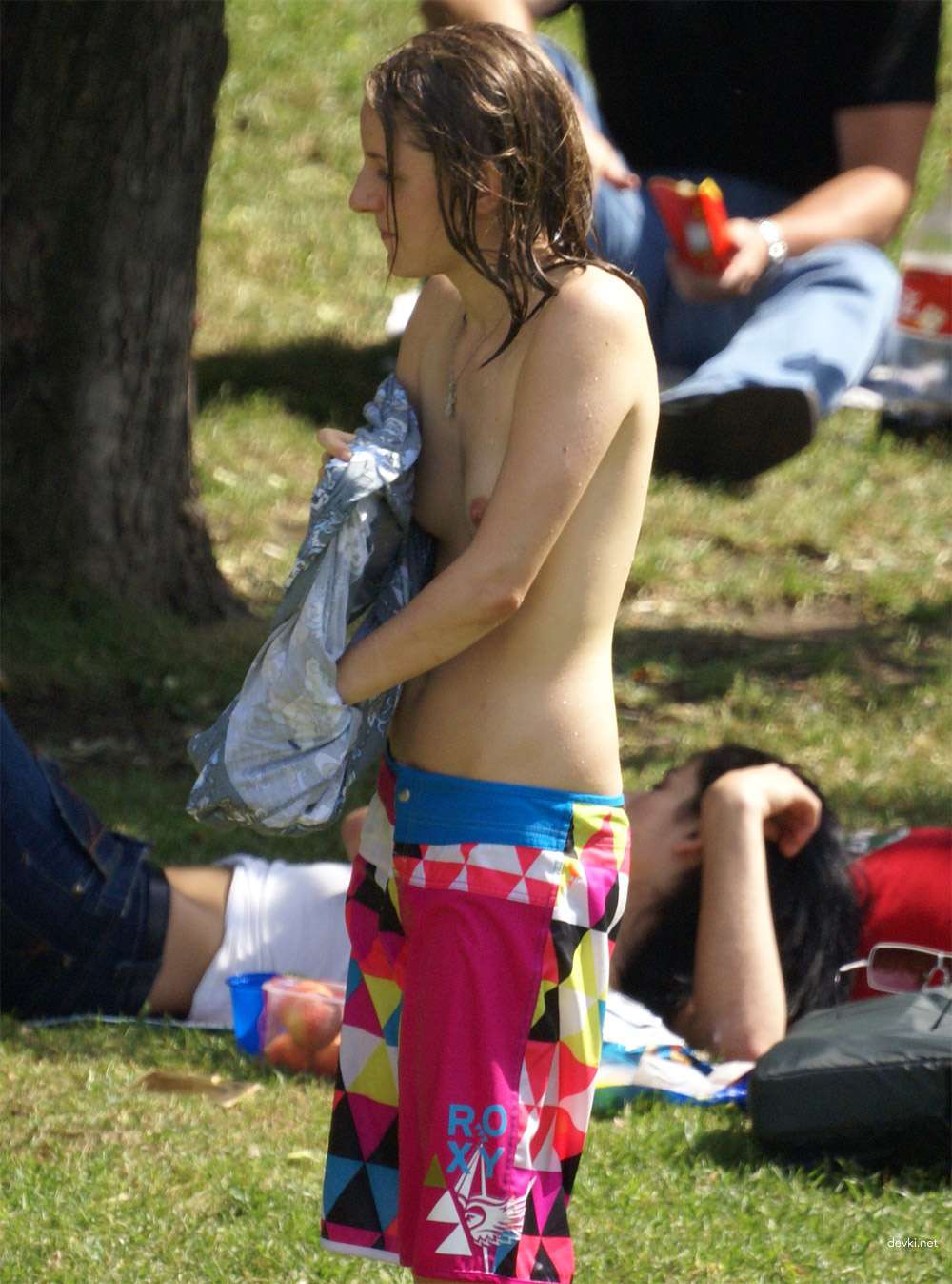 Explicit Amateur Girls Publicly Undressing - Hot Naked Babes Exposed