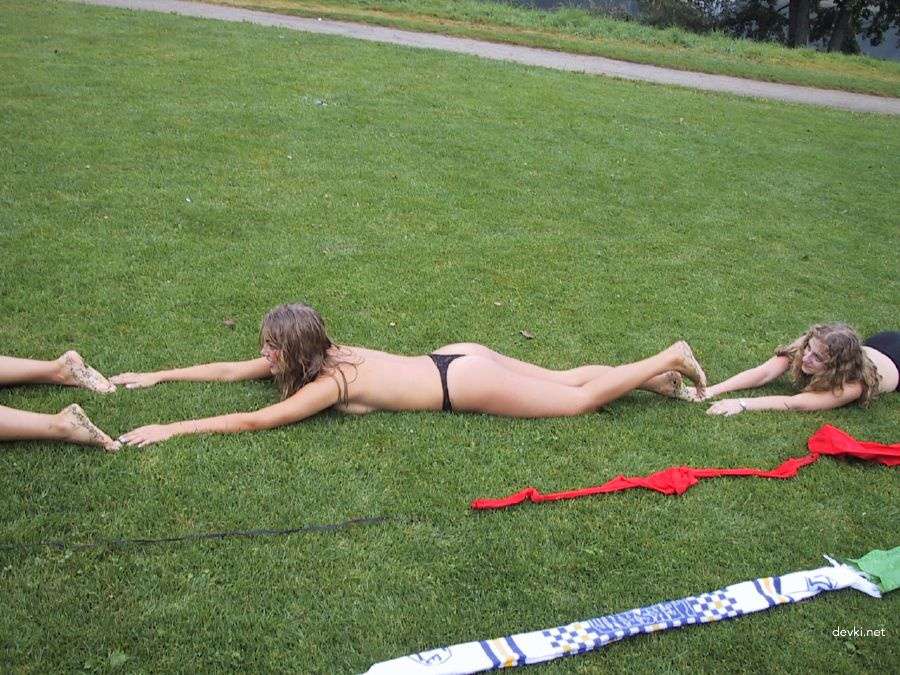 Explicit Amateur Girls Publicly Undressing - Hot Naked Babes Exposed