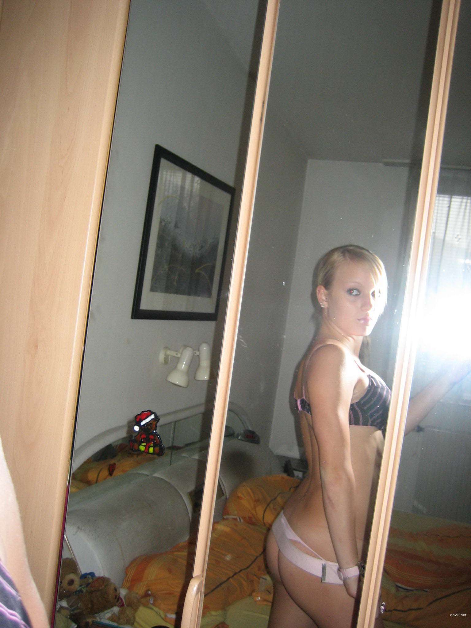 Explicit Blonde Amateur Sex Photos: Intimate XXX Pics of Various Blondes