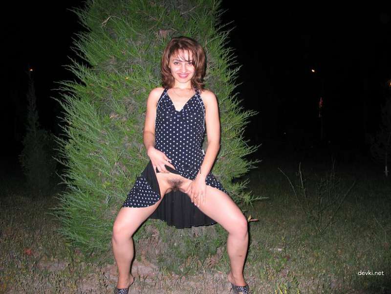 Private Sex Photos of Woman with Huge Mouth - Explicit Oral Action!