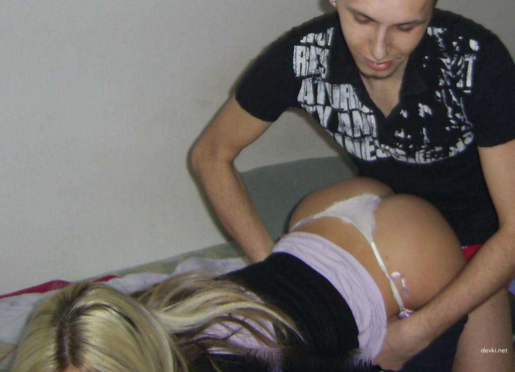 Hot Home Blowjob: Explicit Oral Sex Action in Private