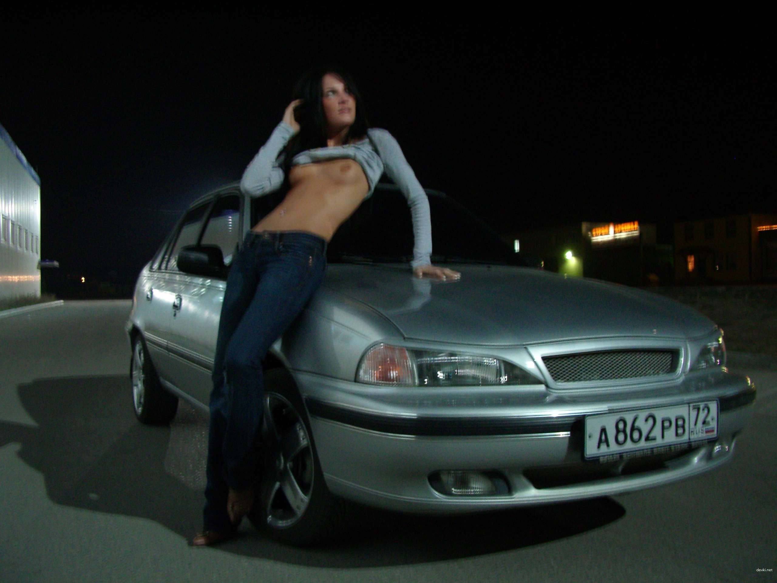 Amateur Topless Photo Shoot: Explicitly Sexy Poses