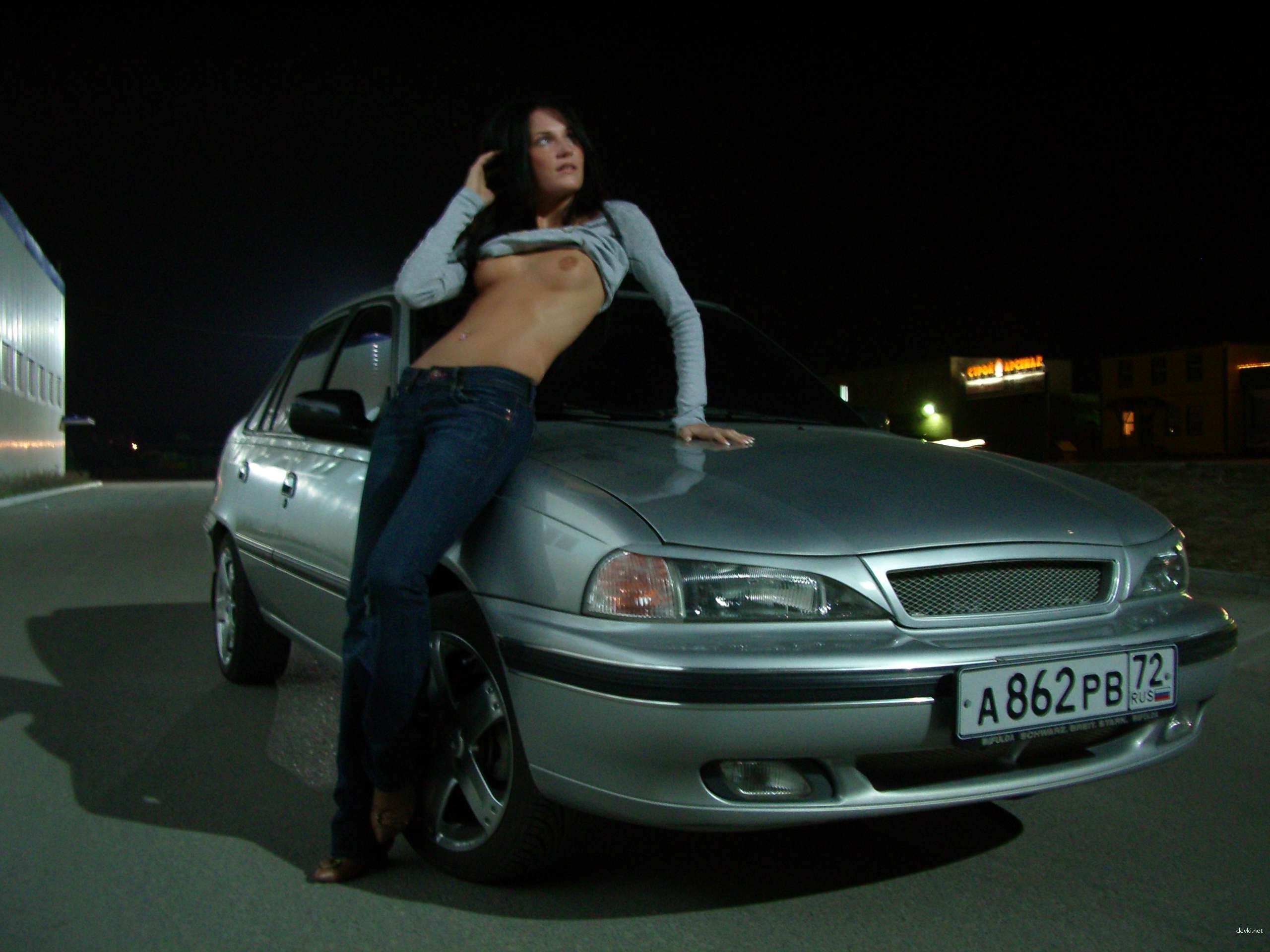 Amateur Topless Photo Shoot: Explicitly Sexy Poses