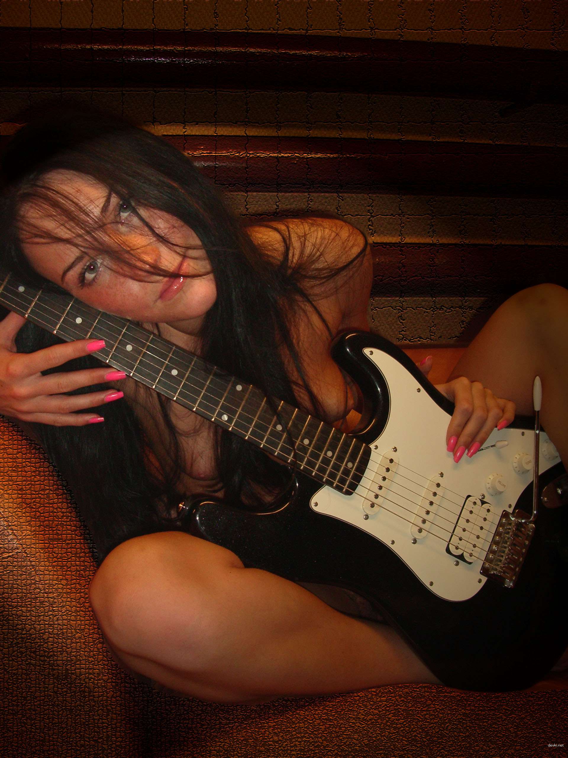 Amateur Topless Photo Shoot: Explicitly Sexy Poses