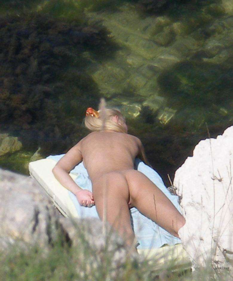 Watch Erotic Photos of Cute Girls - Amateur Pornography Collection