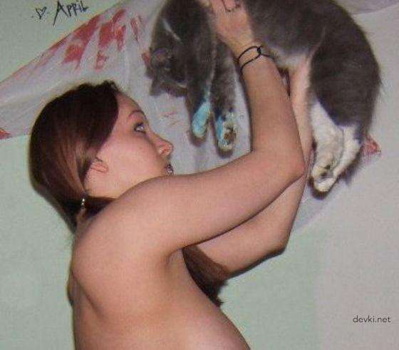 Sexy Girl with Massive Boobs Seductively Poses - Amateur Explicit Photo