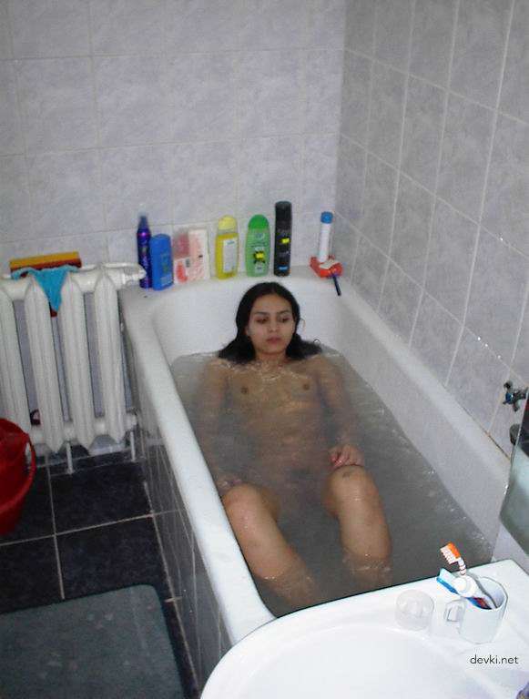 Explicit Personal Archive of Tanned Amateur Girl