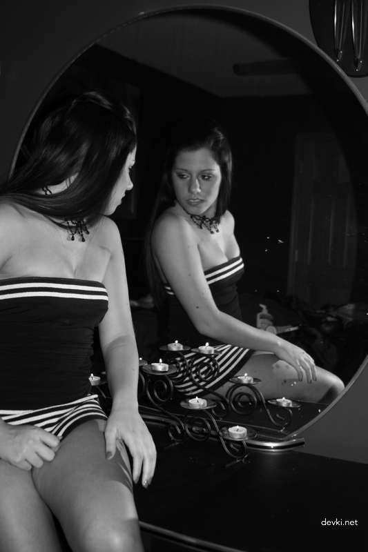 Private Erotic Album of Cute Girl: Explicit Amateur Photos