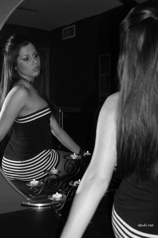 Private Erotic Album of Cute Girl: Explicit Amateur Photos