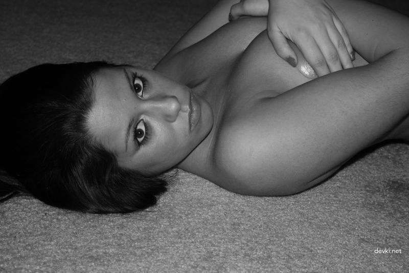 Private Erotic Album of Cute Girl: Explicit Amateur Photos