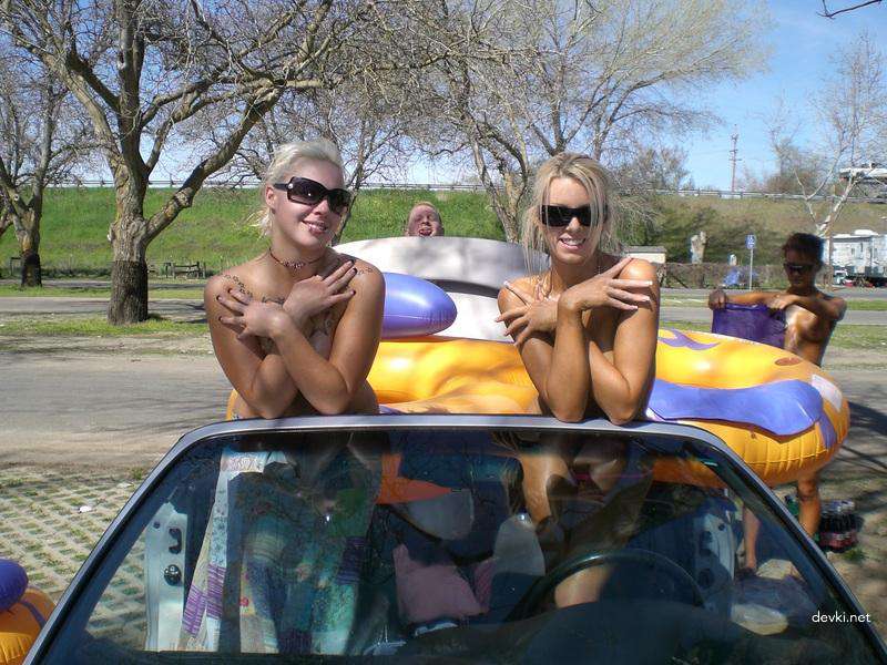 Three Bikini Babes: Explicit Amateur Beach Photo